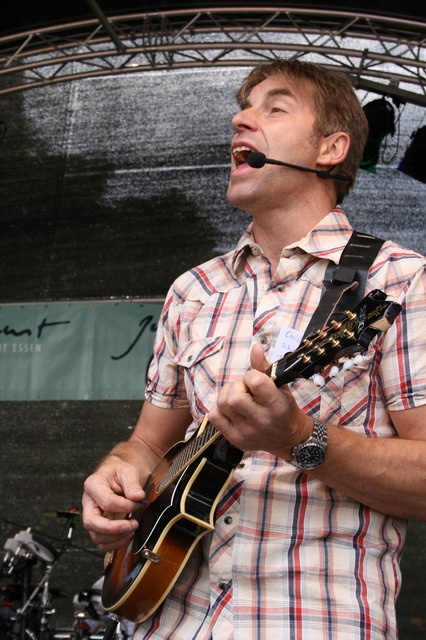 gal/2008/2008 Saitentwist Essen Original 23.08. Hirschlandplatz/2008 Saitentwist Essen Original 24.08. Hirschlandplatz 047.jpg